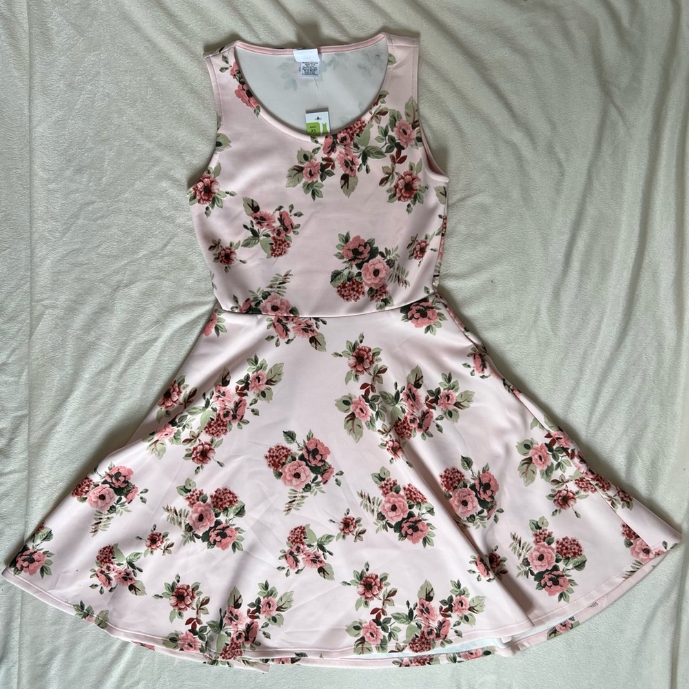 Agnes and Dora sleeveless floral print dress. Women's size xs.